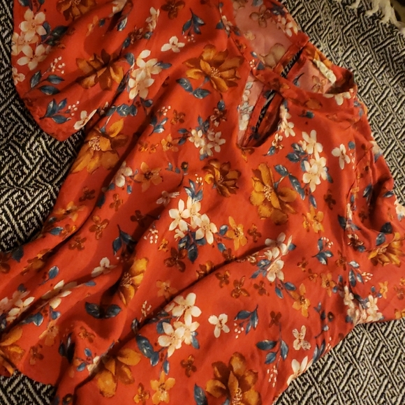 Shirt - Picture 1 of 1